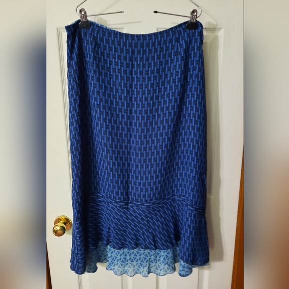 Emma James Reversible High Low Print Skirt - Picture 6 of 12